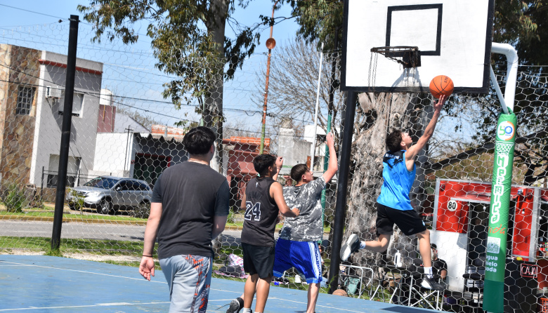 Se realizó la 4ª jornada de Básquet 3x3 en la cancha de la Génova