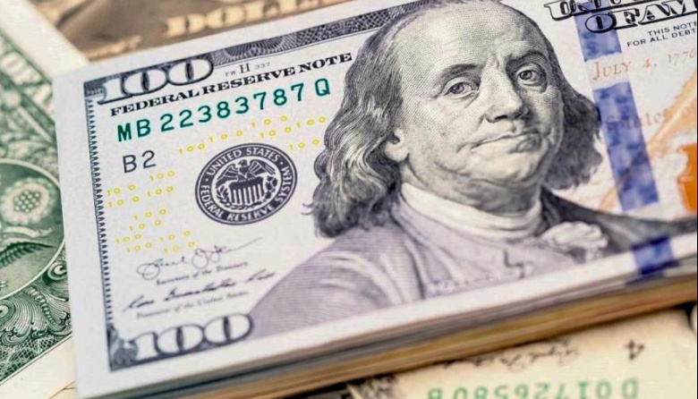 ¿Impacto electoral? El dólar oficial cae más de 6%