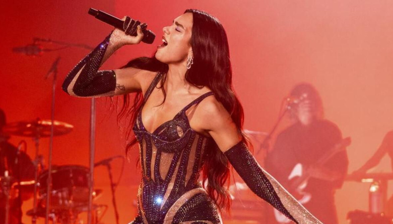 Dua Lipa brilló en River y homenajeó a Miranda en su segundo recital