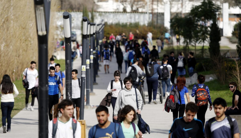 Comenzó la inscripción al ingreso 2026: los pasos y requisitos para anotarse en la UNLP