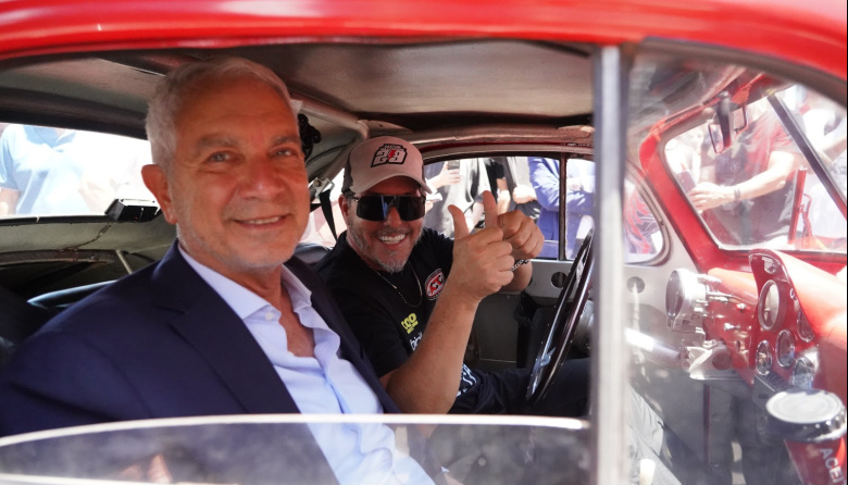 Julio Alak giró en la histórica “Coloradita” junto a Gastón Mazzacane en la previa del Turismo Carretera
