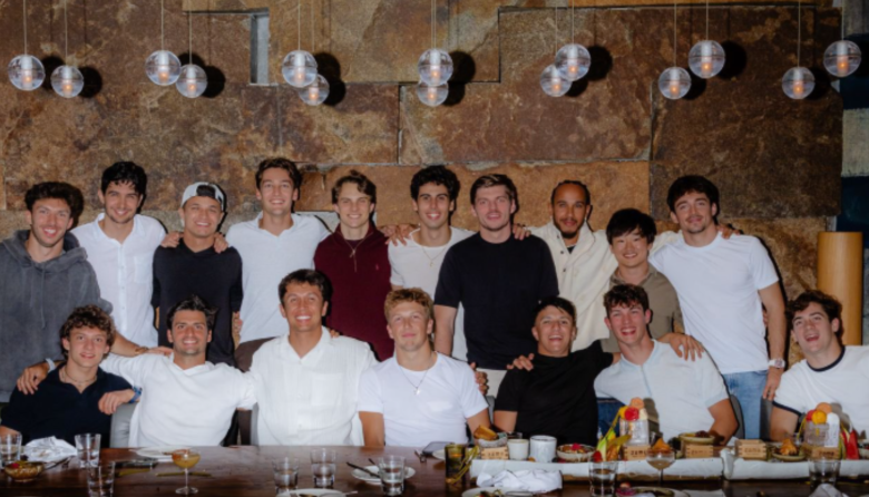 Franco Colapinto participó de la tradicional cena de final de temporada de la Fórmula 1