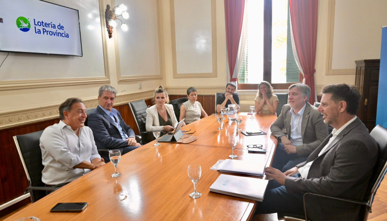 Lotería bonaerense y Cruz Roja coordinan acciones frente al crecimiento de las apuestas online en adolescentes