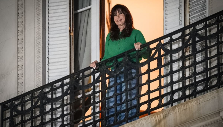 Dolor abdominal y cirugía: así fue el cuadro que llevó a Cristina al Sanatorio Otamendi