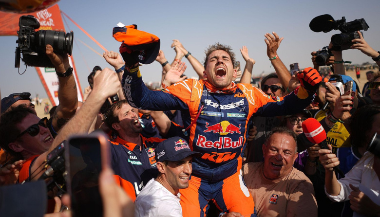 El milagro de Luciano Benavides: de estar casi fuera por una lesión a ganar el Dakar en un final de película