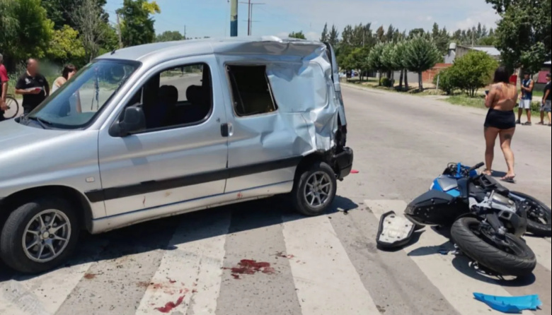 Tragedia en La Plata: murió el motociclista de 26 años tras el choque en Villa Elvira
