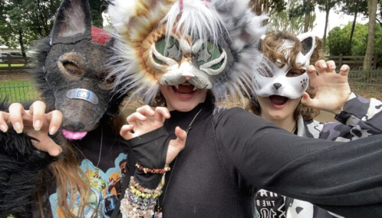 Denunciaron que una adolescente fue mordida por un joven “therian” en Córdoba