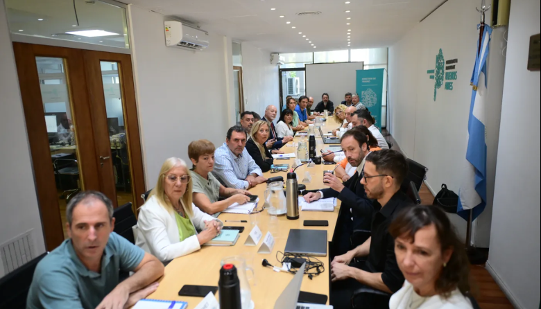 La FEB aceptó la propuesta salarial de la Provincia y se encamina el acuerdo en la paritaria docente