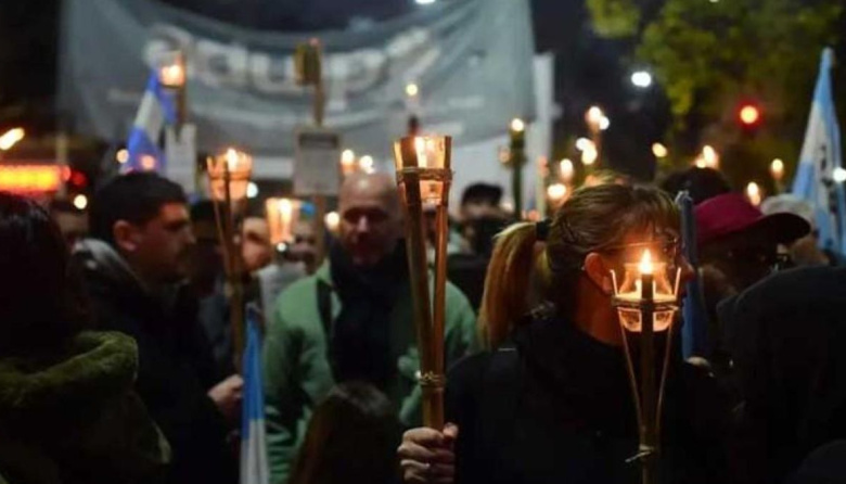 Convocan a una marcha de antorchas en La Plata por el financiamiento universitario
