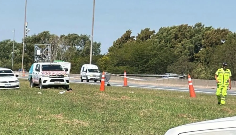 Un motociclista murió en la Autopista La Plata-Buenos Aires