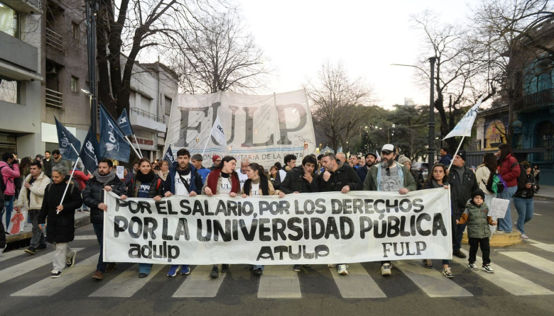 Docentes de la UNLP confirmaron dos nuevas semanas de paro
