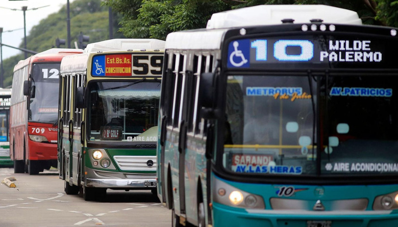 AMBA: las empresas de micros recortan servicios por el precio del gasoil