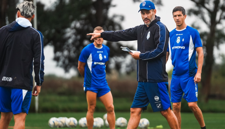 Se confirmó quién será el DT de Gimnasia en los próximos dos partidos
