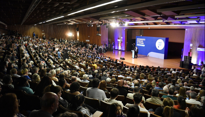 Kicillof: “Si Milei sigue cuatro años más, vamos a una disolución nacional”