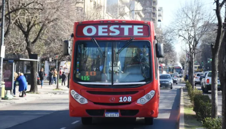 Empresas de micros advierten que la crisis sigue y no hay solución inmediata