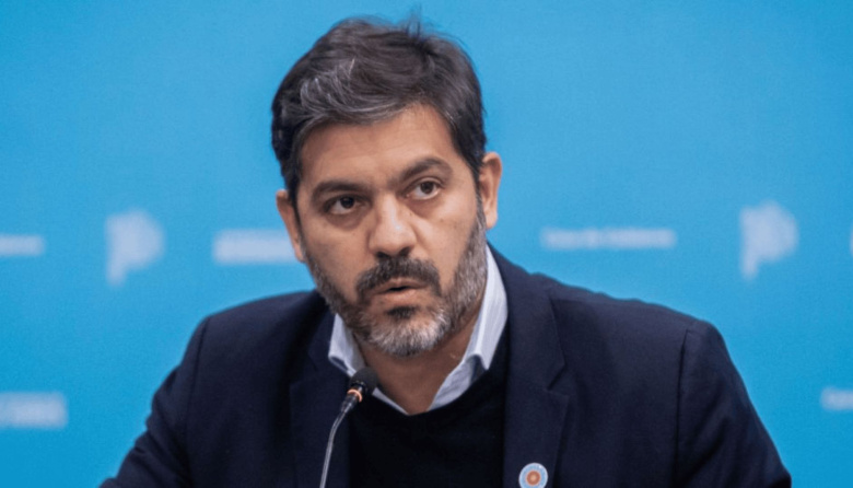 Operaron de urgencia a Carlos Bianco en Barcelona: evoluciona favorablemente