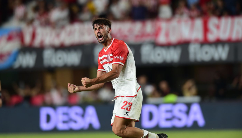 Preocupación en Estudiantes por un futbolista: sin lugar y con futuro incierto