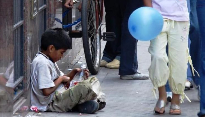 Pobreza infantil en Argentina: más de la mitad de los chicos es pobre