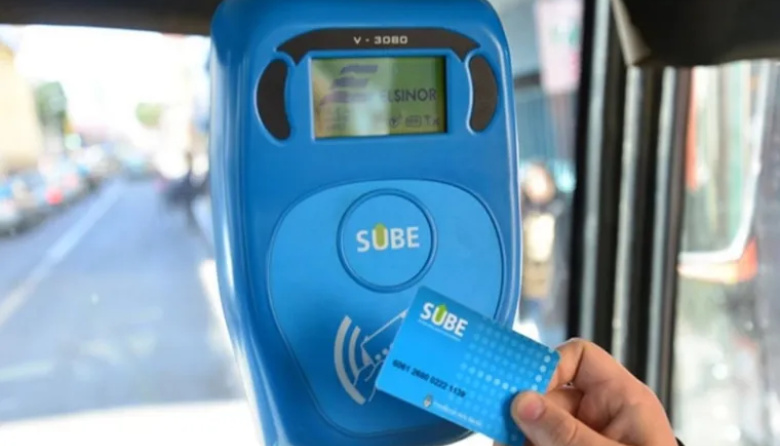 Aumentan colectivos, subte y peajes desde mayo: en La Plata el boleto podría superar los $1.050
