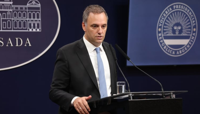 Adorni respondió más de 2.100 preguntas en el Congreso y evitó dar precisiones sobre su patrimonio