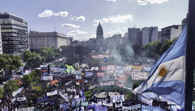 "Yo marcho": la UNLP en su conjunto moviliza a la cuarta Marcha Federal Universitaria