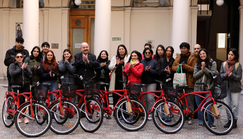 La UNLP entregó nuevas bicicletas gratuitas para estudiantes de La Plata