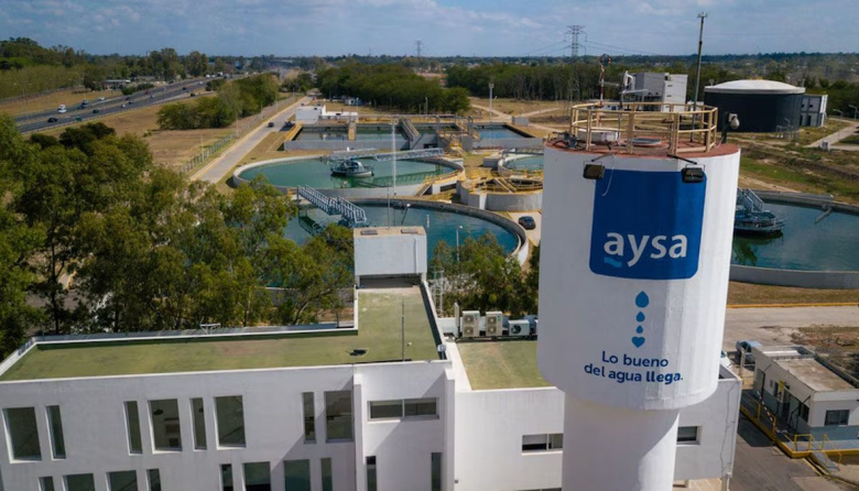 El Gobierno lanzó la licitación para privatizar AySA y vender el 90% de sus acciones