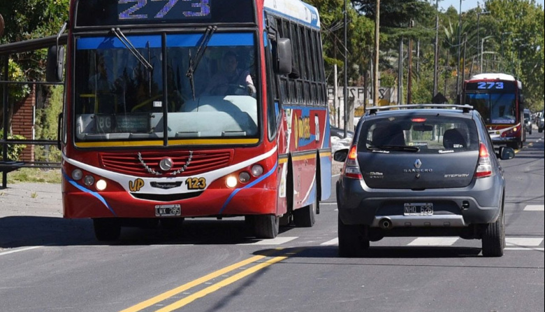 Cambian los recorridos de dos ramales de la Línea 273 en La Plata