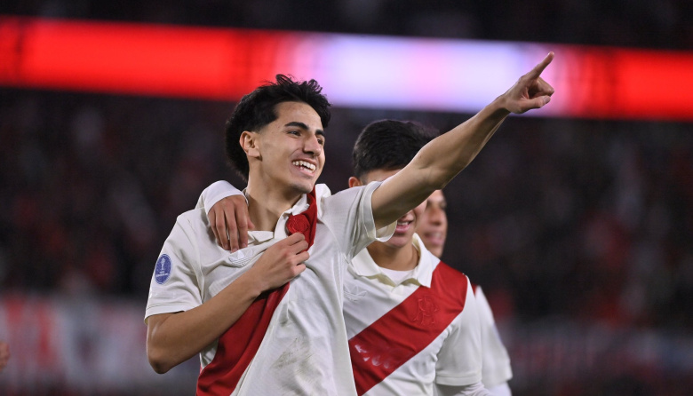 River goleó a Blooming y avanzó a octavos de la Sudamericana como líder de su grupo