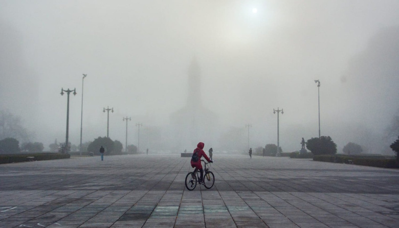 ¿Cuándo vuelve el sol a La Plata? Qué dicen los pronósticos tras varios días de niebla