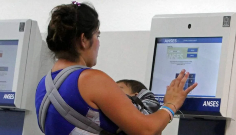 ANSES actualizó la AUH: cuánto se cobra en junio