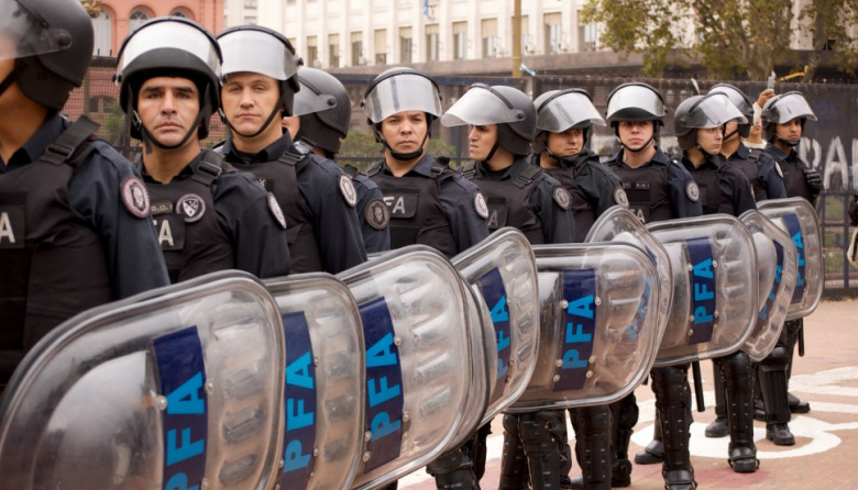 Indio Solari: el operativo de seguridad para el velatorio público en Avellaneda