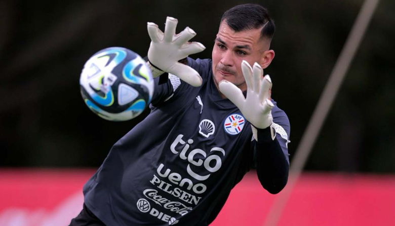 Gimnasia negocia por el arquero paraguayo Santiago Rojas, pero la operación quedó frenada