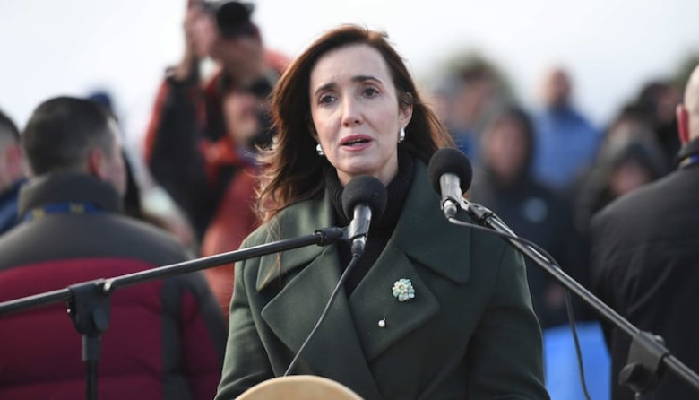 Victoria Villarruel: “No hay nadie más peleado con los valores de Belgrano que Adorni”