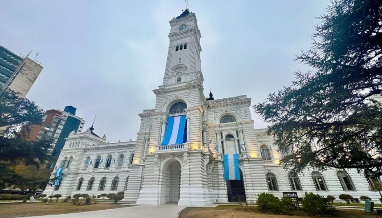 La Municipalidad de La Plata confirmó cuándo pagará el aguinaldo a los trabajadores municipales