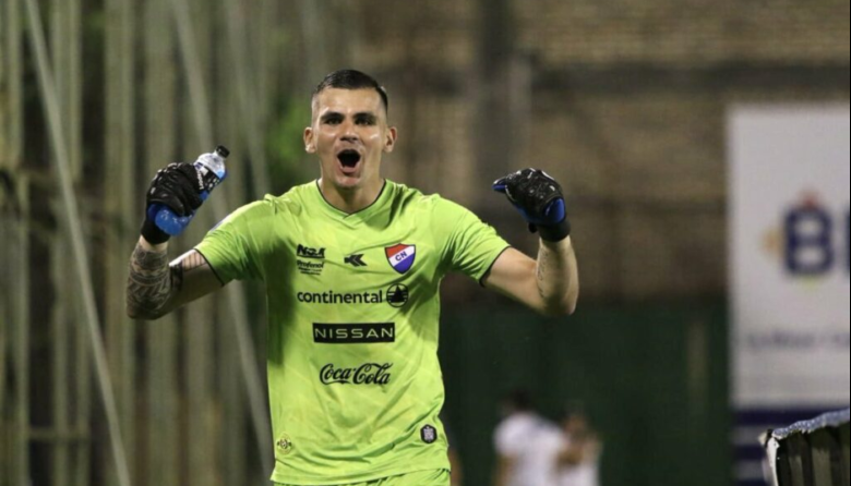 Gimnasia espera la respuesta de Nacional por el arquero Santiago Rojas