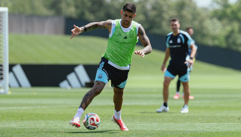 Selección Argentina: Scaloni probó cambios antes del cruce con Cabo Verde