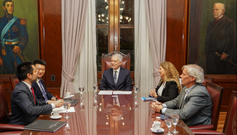 La Plata y Huawei avanzan en un acuerdo para desarrollar una ciudad inteligente y fortalecer el talento digital