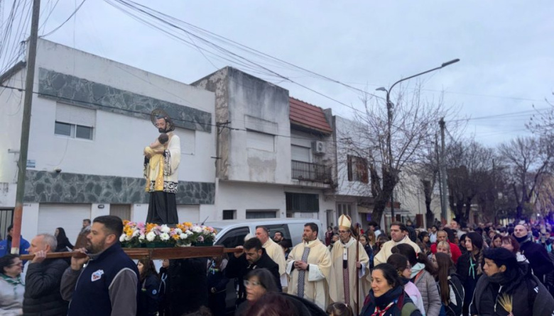 La Plata celebra a San Cayetano con misas, procesión y una jornada solidaria
