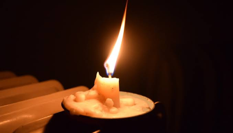 Vecinos de La Plata llevan más de 30 horas sin luz tras el incendio en Tolosa
