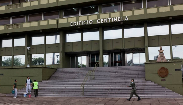Marchan las 5 fuerzas federales para reclamar mejores salarios y condiones laborales