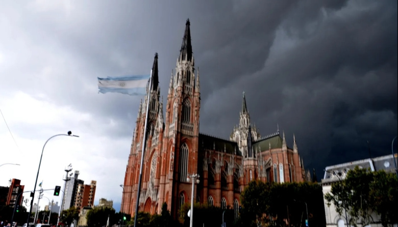 Alerta amarilla en La Plata: el SMN anticipa lluvias fuertes y granizo