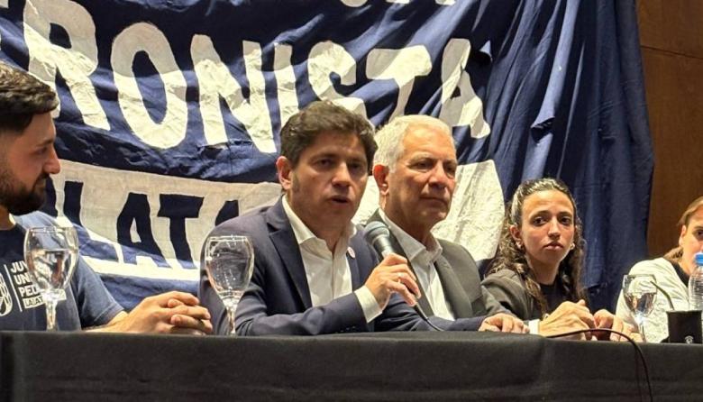 Kicillof en la JUP La Plata: “La elección del 2027 la van a ganar los jóvenes”