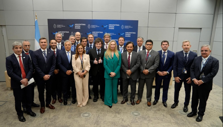 Los gobernadores peronistas que viajaron con Milei a Argentina Week París