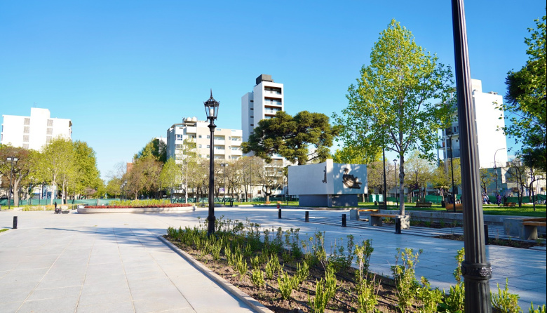 Plaza España quedó renovada y será inaugurada oficialmente este lunes 12 de octubre