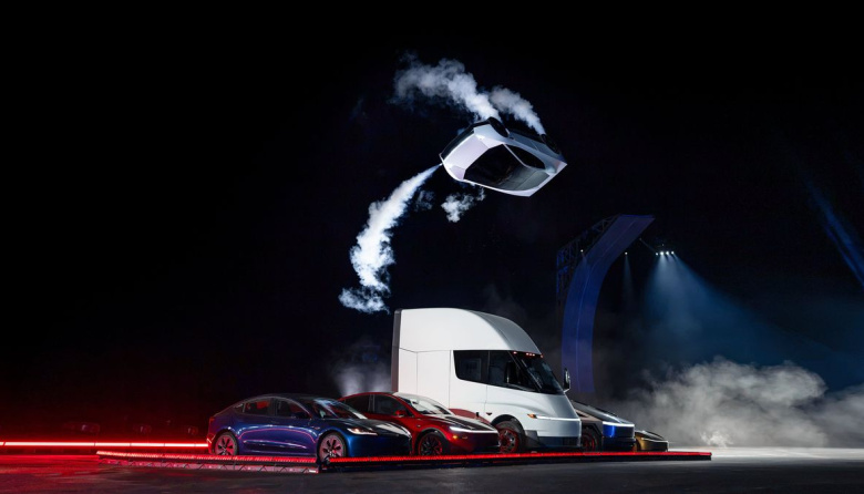 Elon Musk presentó el Tesla volador y lanzó una advertencia: “El éxito no está garantizado”