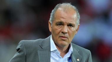 Preocupa la salud de Sabella. Empeoró su cuadro