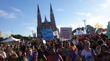 8 de marzo en La Plata: acto en gobernación, paro de mujeres y movilización de organizaciones feministas