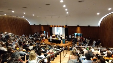 Realizaron la entrega de legajos reparados de integrantes de Ciencias Médicas desaparecidos en la última dictadura