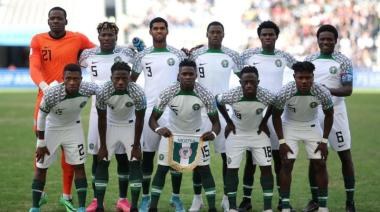 Masterclass de jet-stress: le demoraron el vuelo a la selección de Nigeria y perdieron un día de entrenamiento